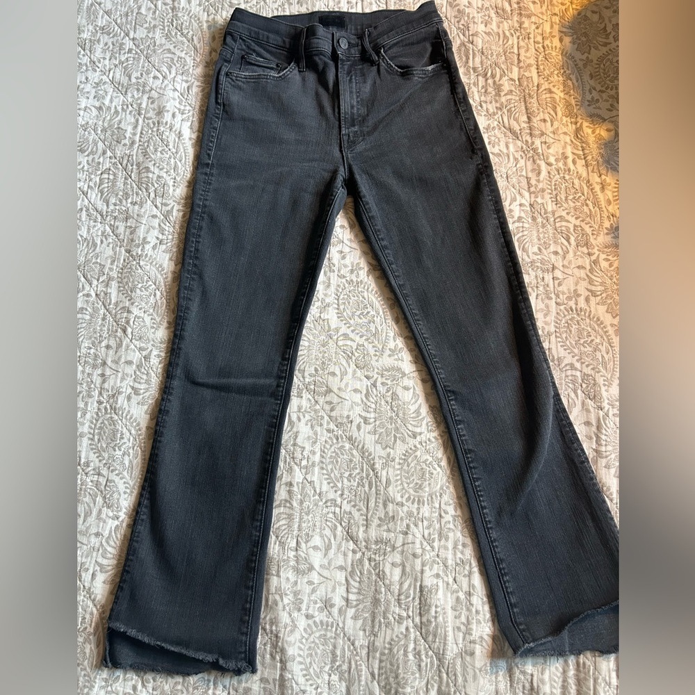 MOTHER Insider Crop Step Fray Jeans Black Not Guilty – Size 27 - EUC